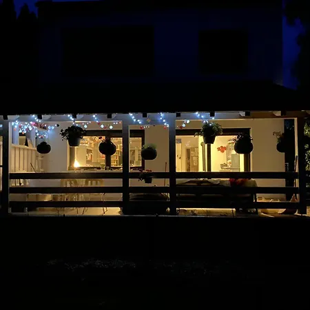 Malania Vendeghaz Ferienhaus Balatonakarattya