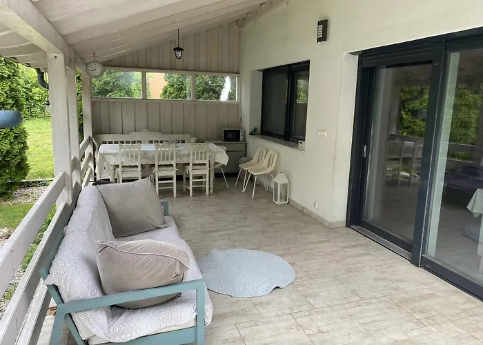 בית נופש Malania Vendeghaz *